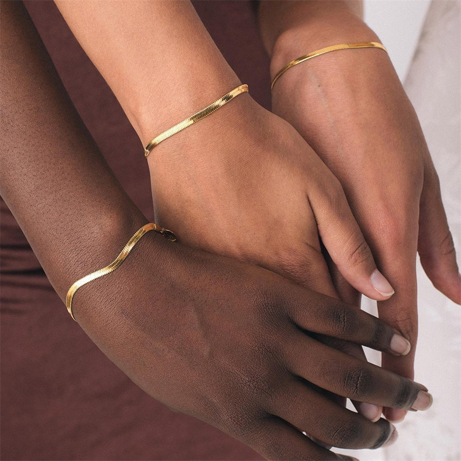 Bracciale in maglia color oro modello APOFI